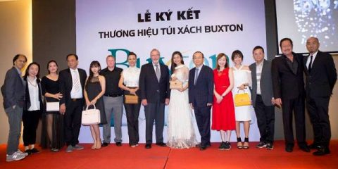 Buxton: Thương hiệu túi xách đến từ Mỹ khiến loạt sao Việt “mê mệt”